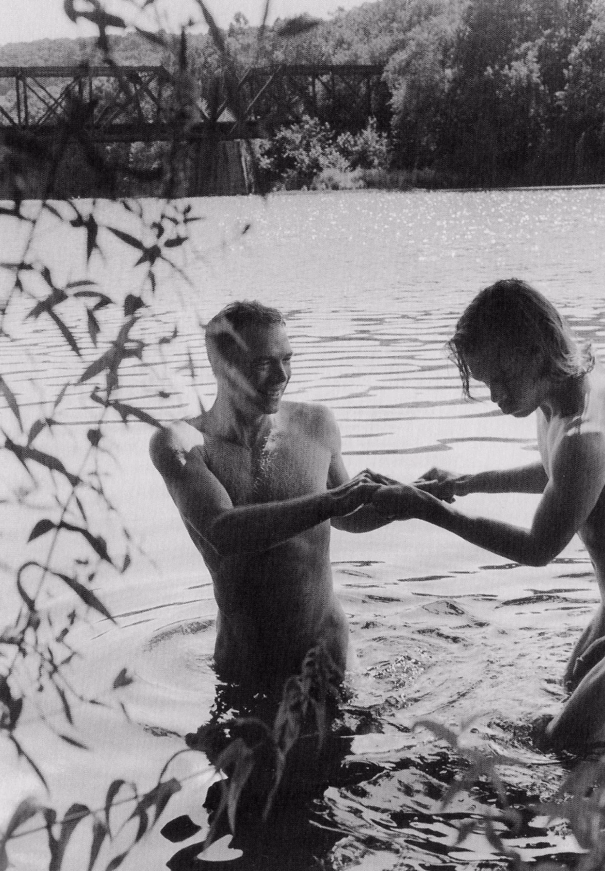 Transcending Beyond the Detectable: Queer Mourning, Memory, and Futurity in Eric Rhein’s Lifelines